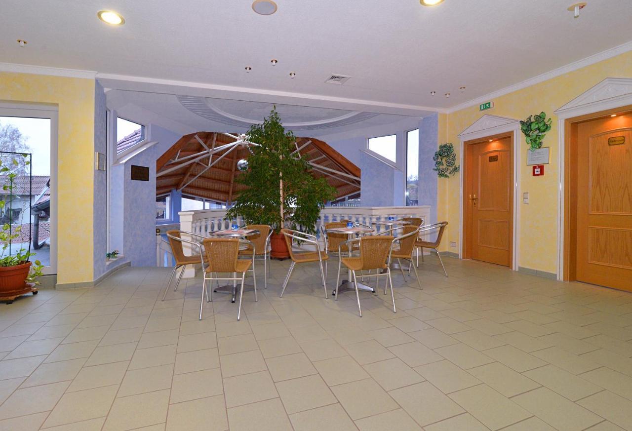 Landgasthof & Hotel Waldow Guben Eksteriør billede